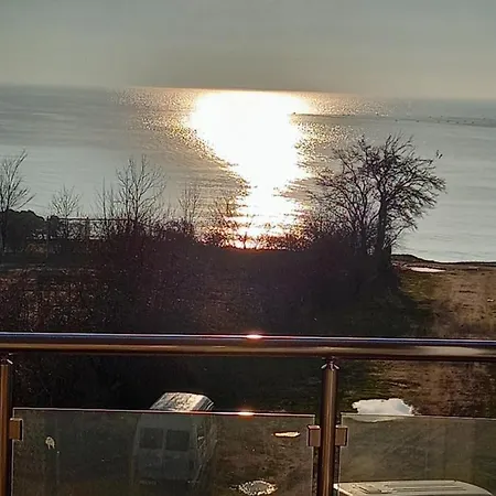 Stensi Atlantis Studia ラヴダ