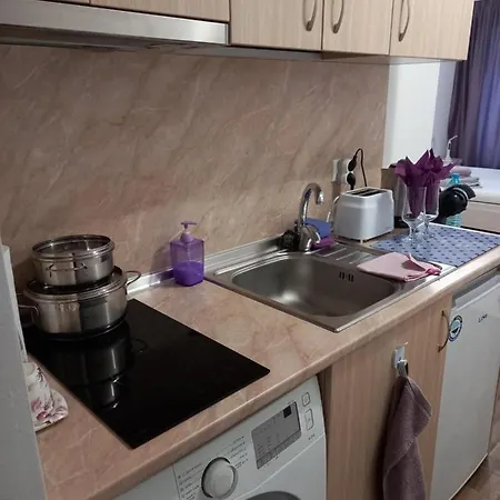 Stensi Atlantis Studia アパート